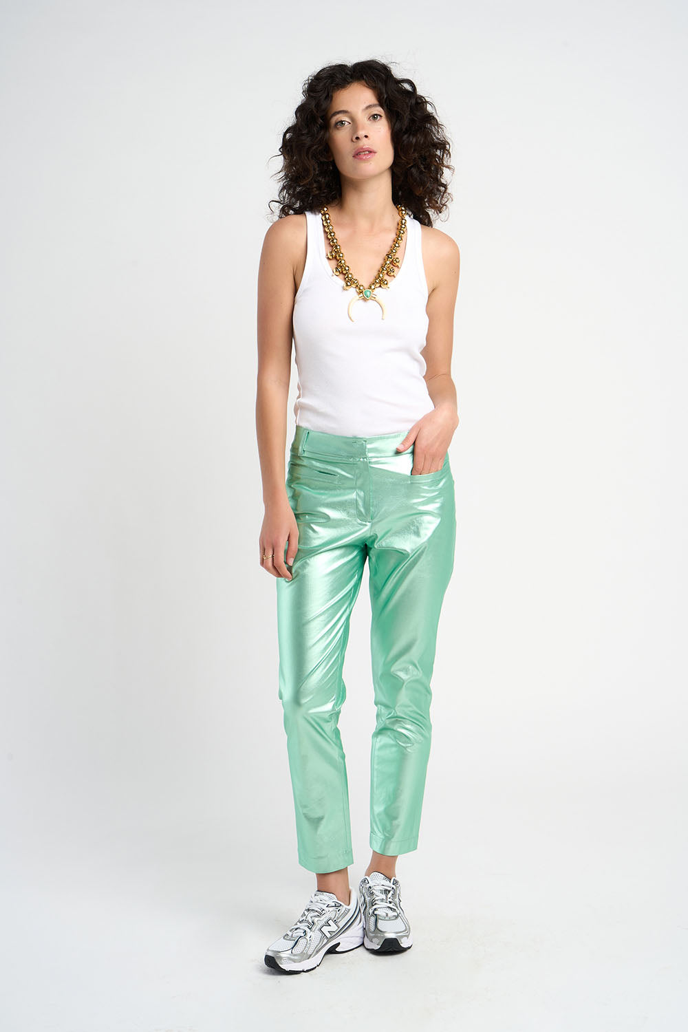 Pantalon TONY éco-cuir vert effet métal